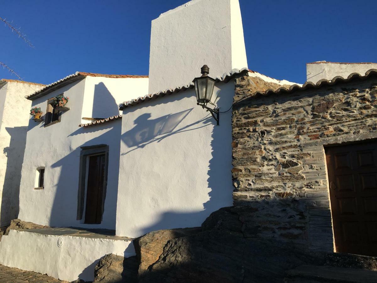 Casa D' Santiago Pensionat Monsaraz Exteriör bild